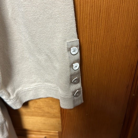 Dress barn 3/4 Sleeve t-shirt with satin trim on collar & satin covered buttons - Picture 4 of 6